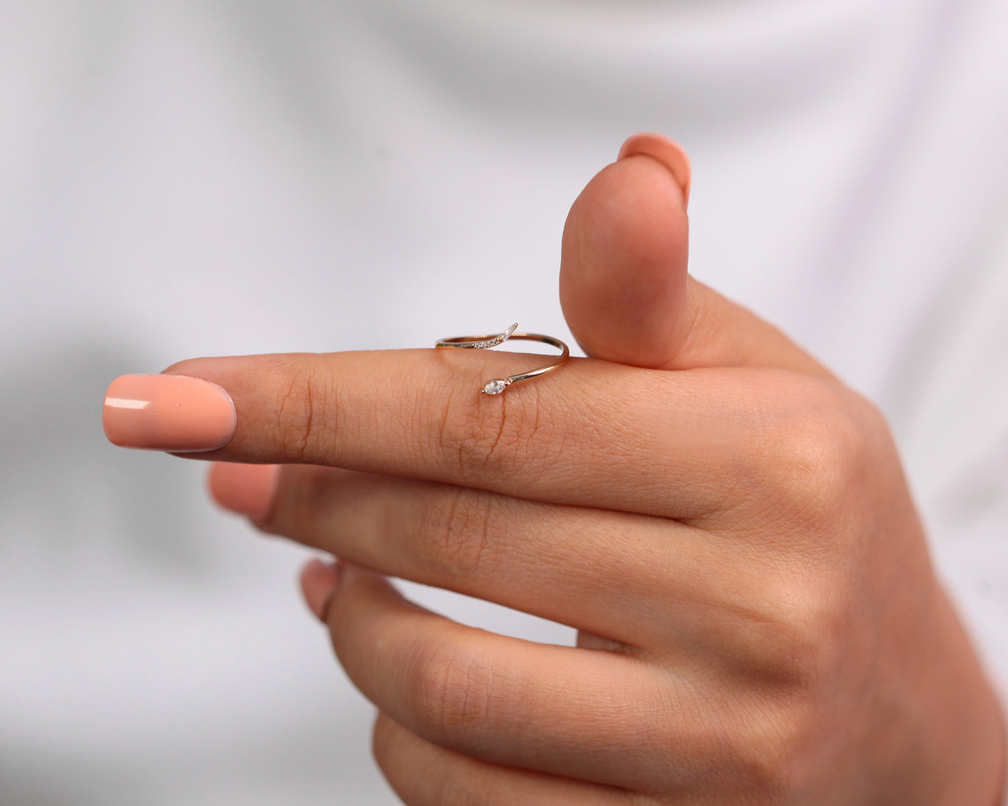 Yılan Pırlanta Yüzük, 14K Sarı-Beyaz-Kırmızı Altın | LR00043D