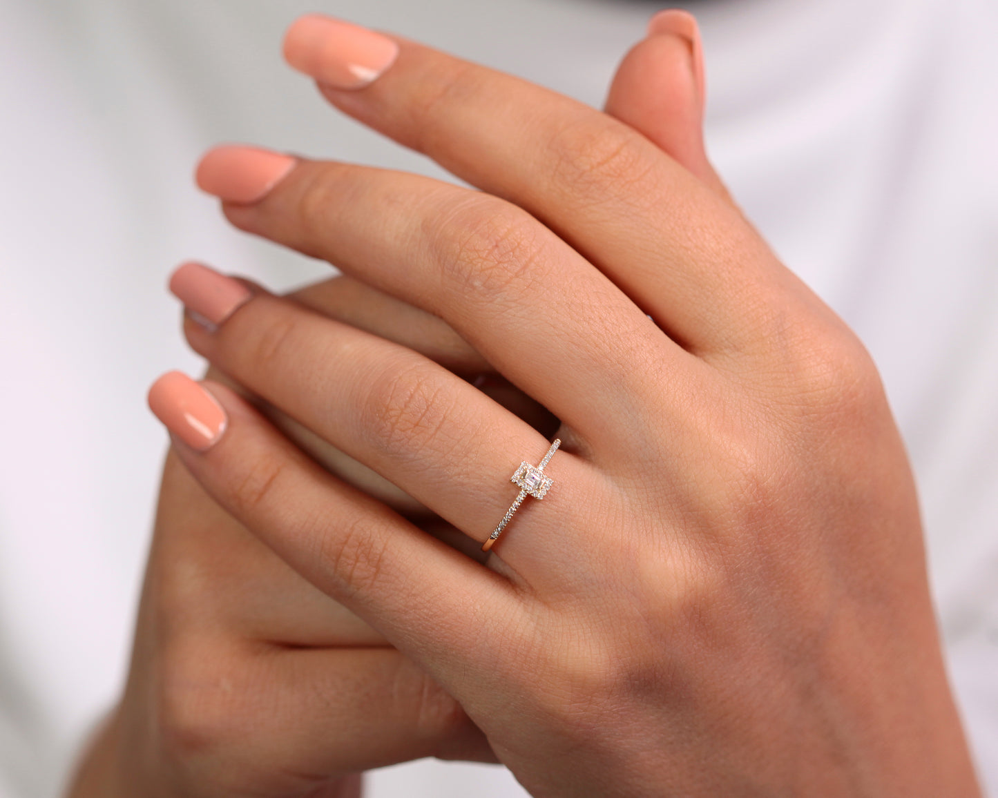 Baget ve Dizi Pırlanta Yüzük, 14K Sarı-Beyaz-Kırmızı Altın | LR00044D