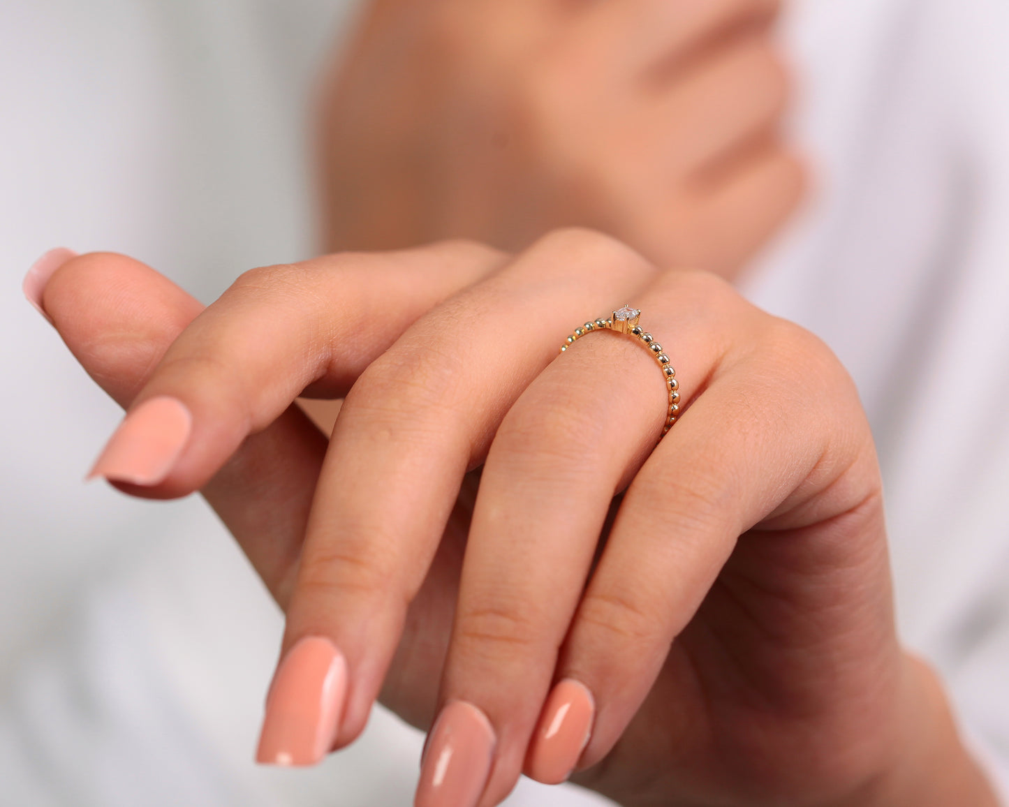 Baget Pırlanta Topçuk Kollu Yüzük, 14K Sarı-Beyaz-Kırmızı Altın | LR00049D