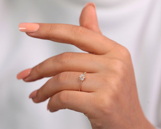 Trapez, Baget ve Yuvarlak Pırlanta Yüzük, 14K Sarı-Beyaz-Kırmızı Altın | LR00037D