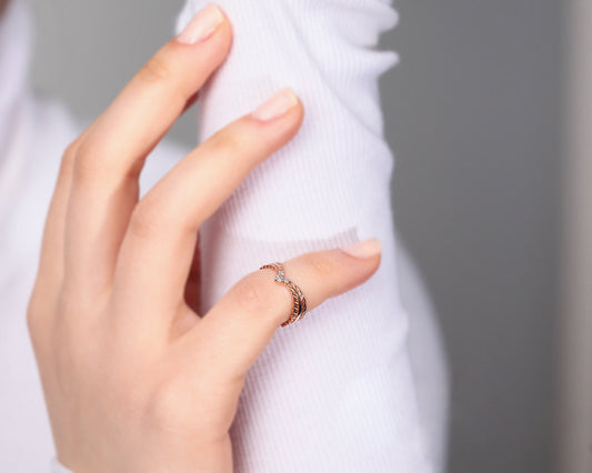 Yaprak Pırlanta Kıkırdak Yüzük, 14K Sarı-Beyaz-Kırmızı Altın | LR00019D