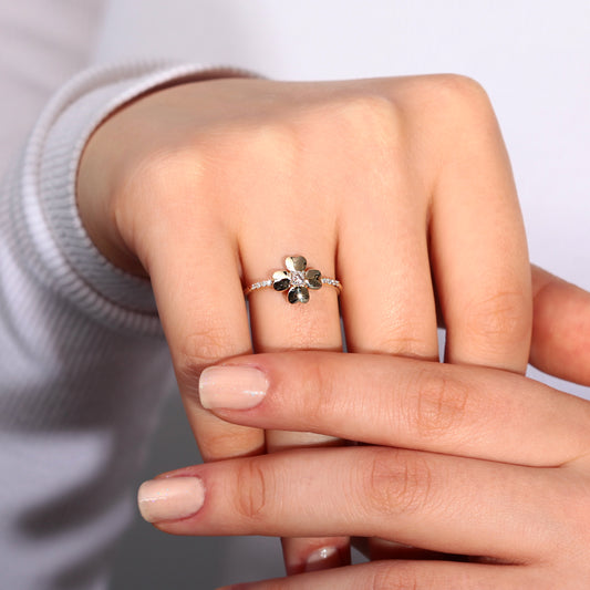 Yonca Pırlanta Yüzük, 14K Sarı-Beyaz-Kırmızı Altın | LR00014D