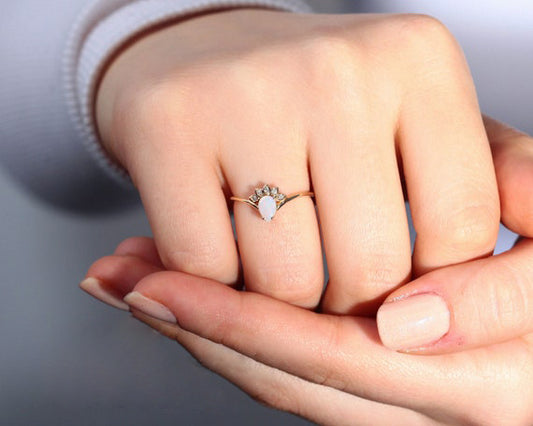 Damla Opal Saçaklı Yüzük, 14K Sarı-Beyaz-Kırmızı Altın | LR00002DO