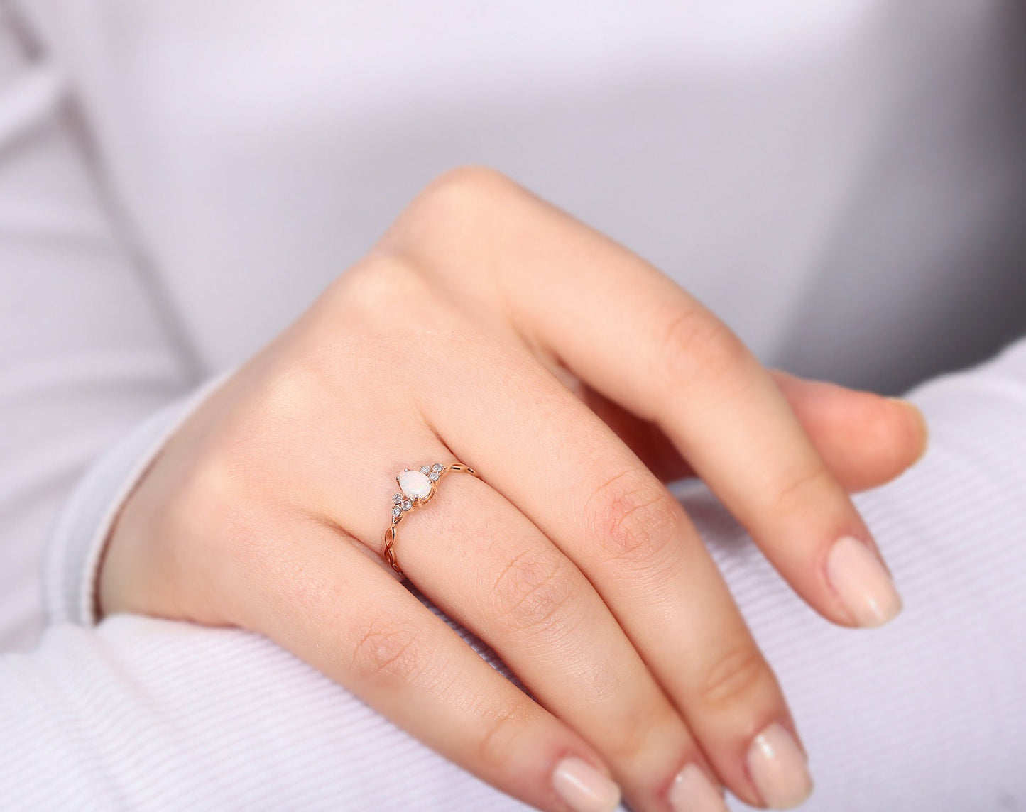 Damla Opal Sarmal Yüzük, 14K Sarı-Beyaz-Kırmızı Altın | LR00007DO