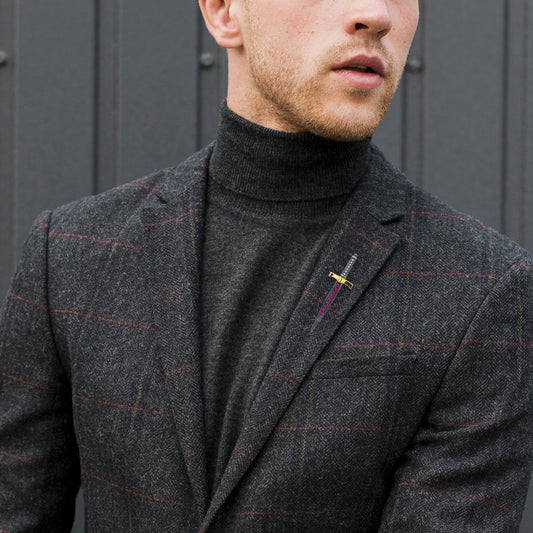 Haslı Kılıç Yaka İğnesi, 925K Gümüş | LZ00030DR