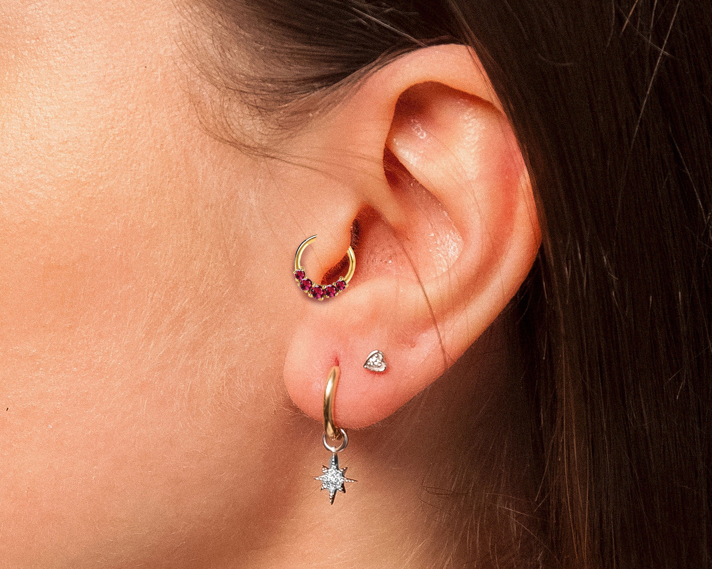 Beş Taşlı Yakutlu Halka Piercing, 12 MM , 1.2 MM, 14K Sarı-Beyaz-Kırmızı Altın | LC00020R