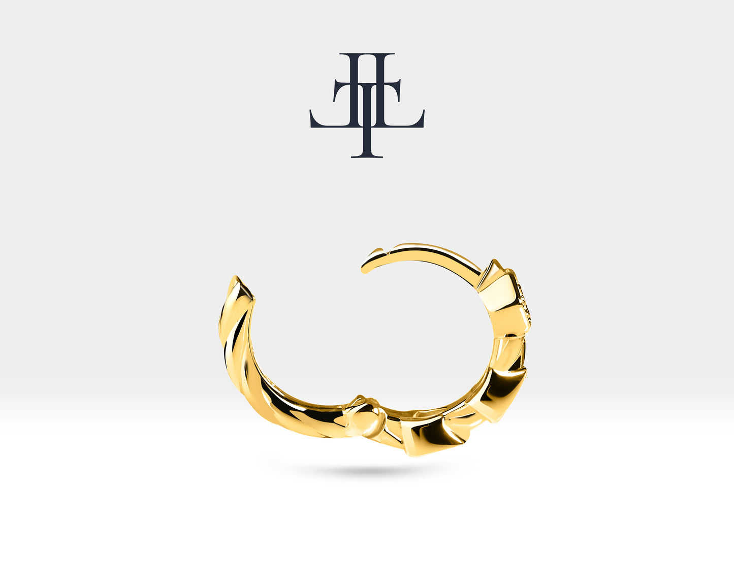 Pırlantalı Üçgen Motifli Küpe, 9.50 MM , 14K Sarı-Beyaz-Kırmızı Altın | LE00014D