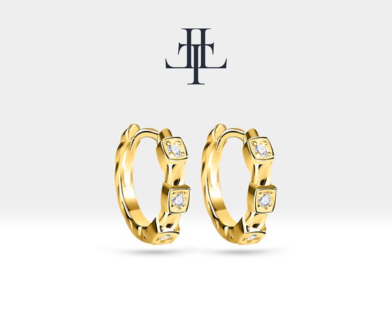 Pırlantalı Kare Motifli Küpe, 9.50 MM , 14K Sarı-Beyaz-Kırmızı Altın | LE00012D