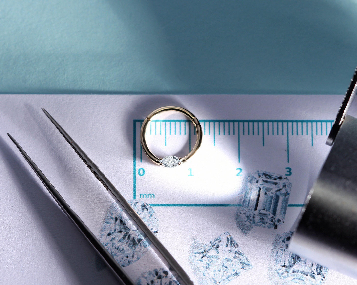 Markiz Pırlantalı Halka Piercing, 10-12 MM , 1.2 MM, 14K Sarı-Beyaz-Kırmızı Altın | LC00028D