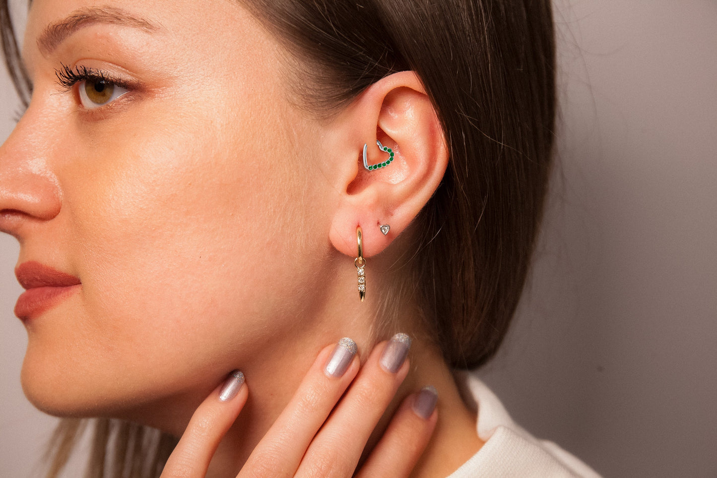 Dizi Yeşil Garnetlı Kalp Halka Piercing, 13 MM , 1.2 MM, 14K Sarı-Beyaz-Kırmızı Altın | LC00017G