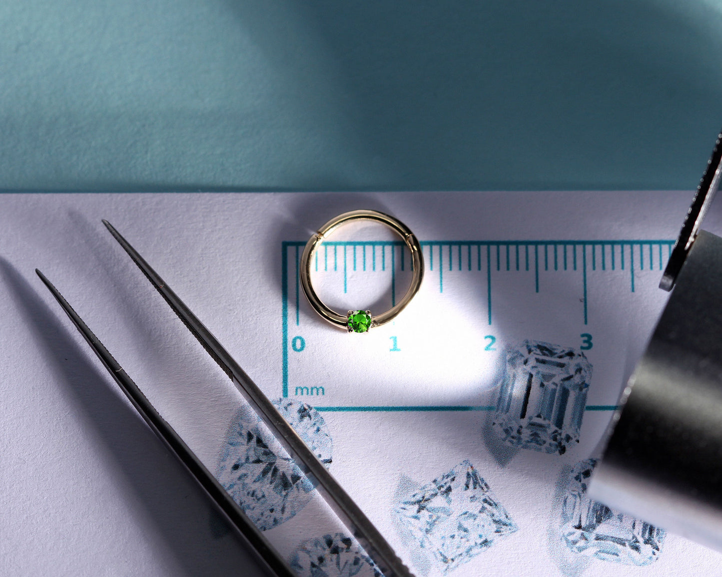 Yeşil Garnetlı Halka Piercing, 10-12 MM , 1.2 MM, 14K Sarı-Beyaz-Kırmızı Altın | LC00032G